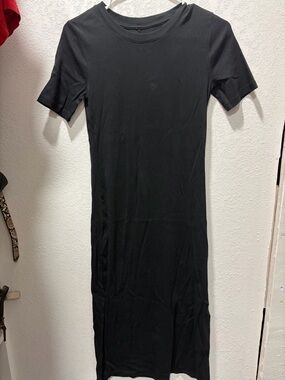 a new day Black Short-Sleeve Crew Midi Dress